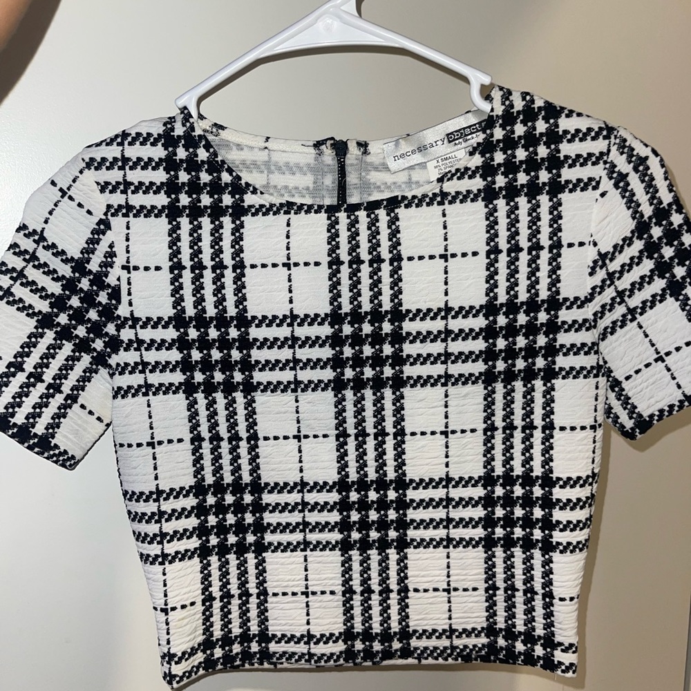 Black and white crop top